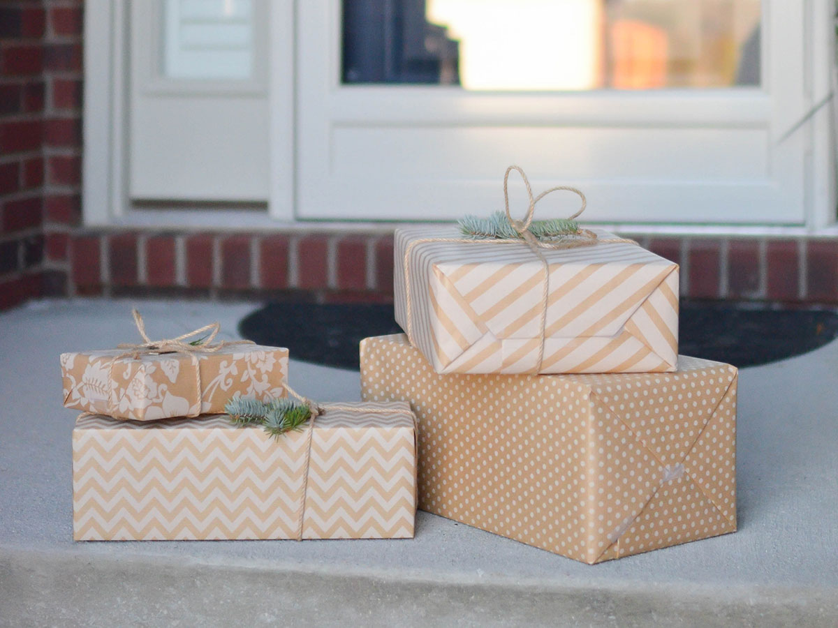 Secret-Santa-Porch-Drop